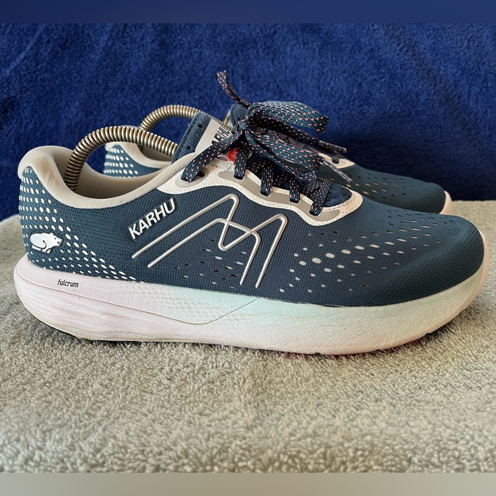 Karhu Ikoni 2.0 Blue Running Shoes Size 9